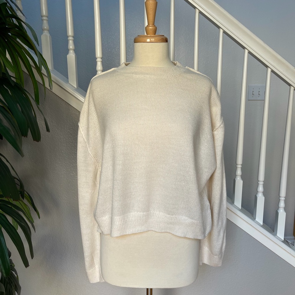 H&M Cream Women's Crew Neck Sweater